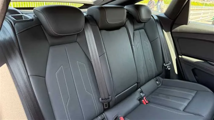 Audi Audi Others 40 e- S 2022 — миниатюра 3