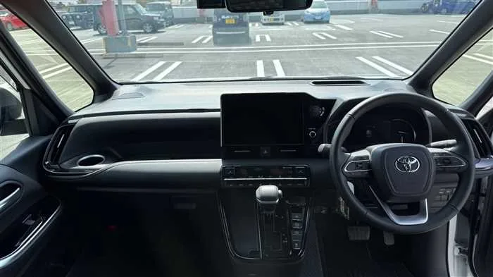 Toyota Voxy S-Z 2024 — миниатюра 5