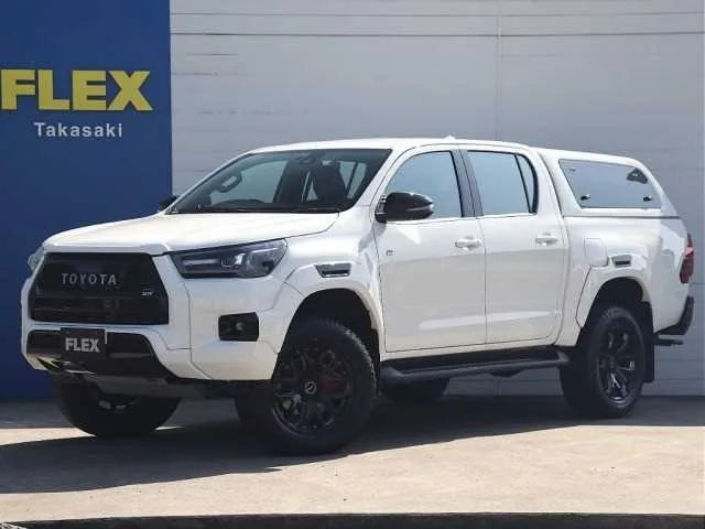 Toyota Hilux 2023 — фото 1, купить с доставкой в Москву