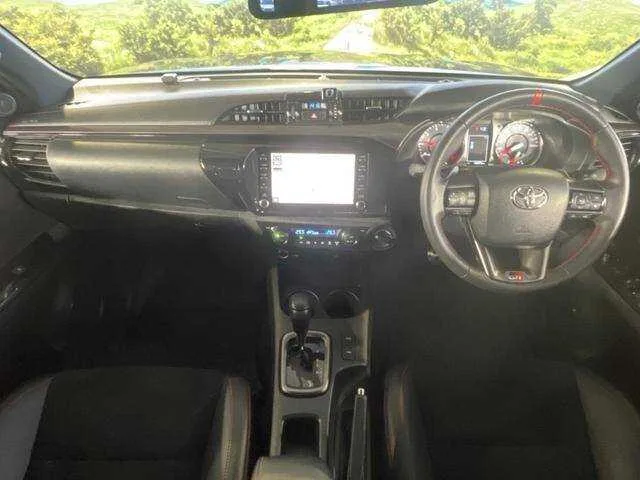 Toyota Hilux Z 2023 — миниатюра 3