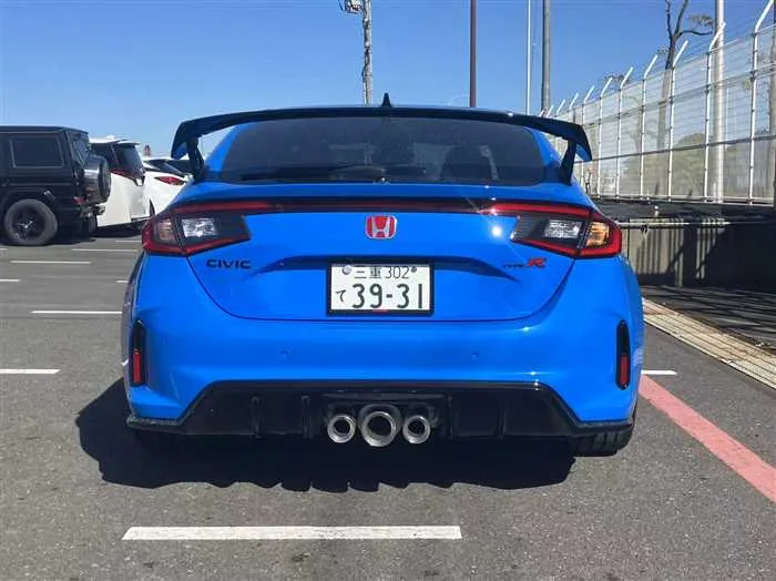 Honda Civic Type R Racing black Package 2025 — миниатюра 5