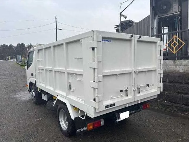 Hino Dutro 2025 — миниатюра 5