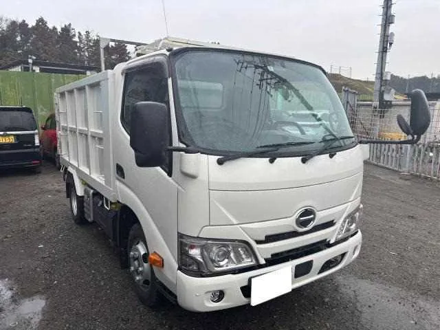 Hino Dutro 2025 — фото 1, купить с доставкой в Москву