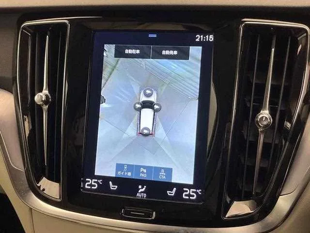 Volvo V60 2022 — миниатюра 3