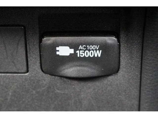 Toyota Prius 2023 — миниатюра 3