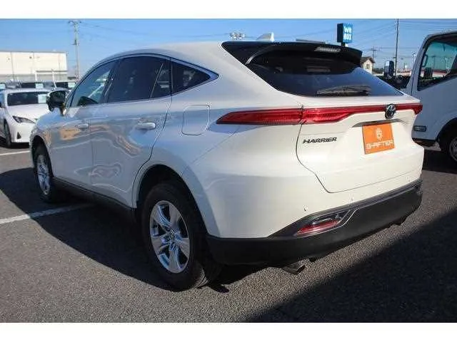 Toyota Harrier 2022 — миниатюра 2
