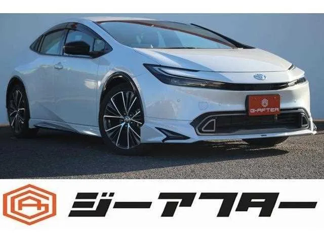 Toyota Prius 2023 — фото 1, купить с доставкой в Москву