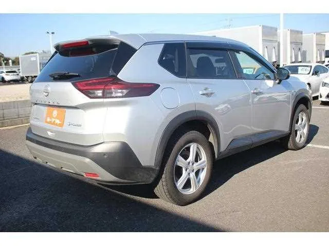 Nissan X-Trail 2022 — миниатюра 2