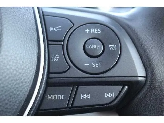 Toyota RAV4 2022 — миниатюра 4