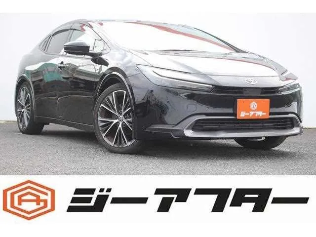 Toyota Prius 2023 — фото 1, купить с доставкой в Москву