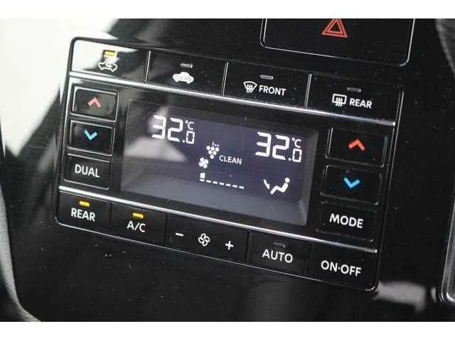 Nissan Elgrand 2024 — миниатюра 3