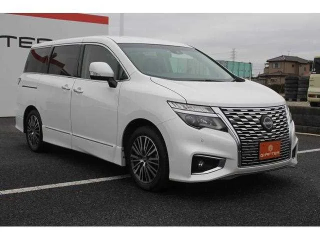 Nissan Elgrand 2024 — фото 1, купить с доставкой в Москву
