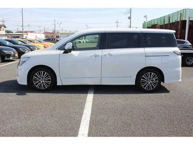 Nissan Elgrand 2024 — миниатюра 4