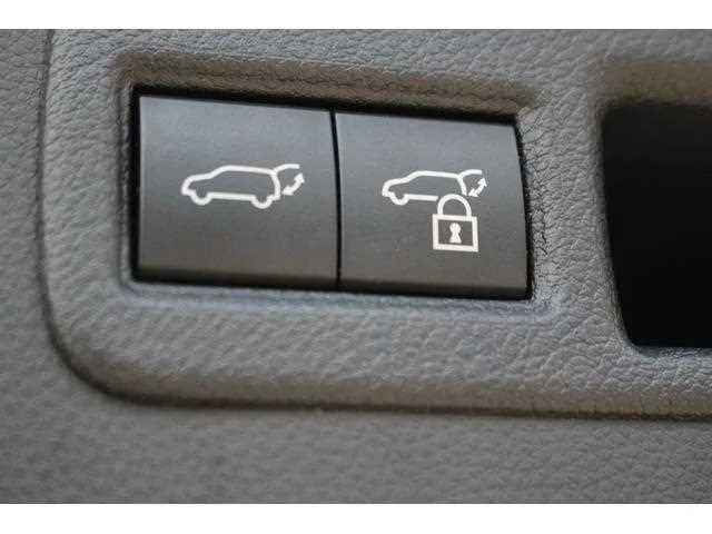 Toyota Harrier Hybrid 2023 — миниатюра 3