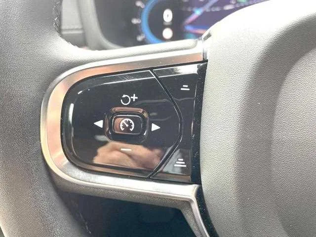 Volvo V60 2024 — миниатюра 4