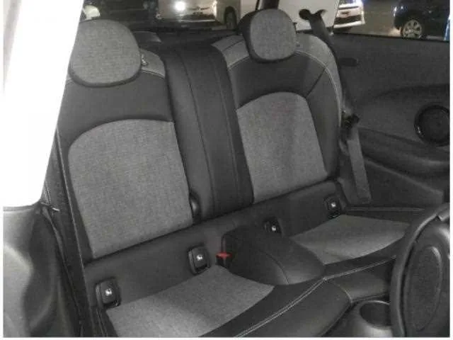 BMW MINI 2023 — миниатюра 4