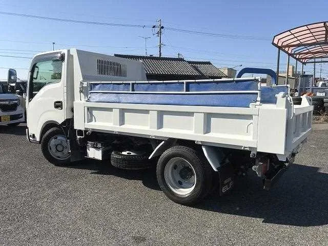 Isuzu Elf Truck 2023 — миниатюра 4