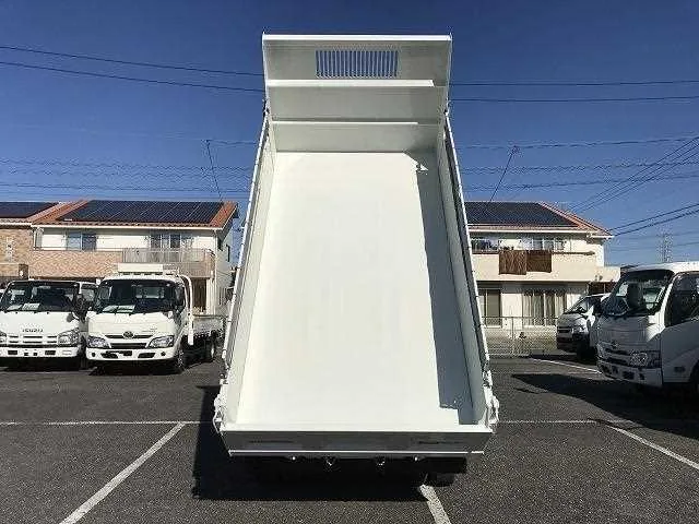 Isuzu Elf Truck 2023 — миниатюра 5