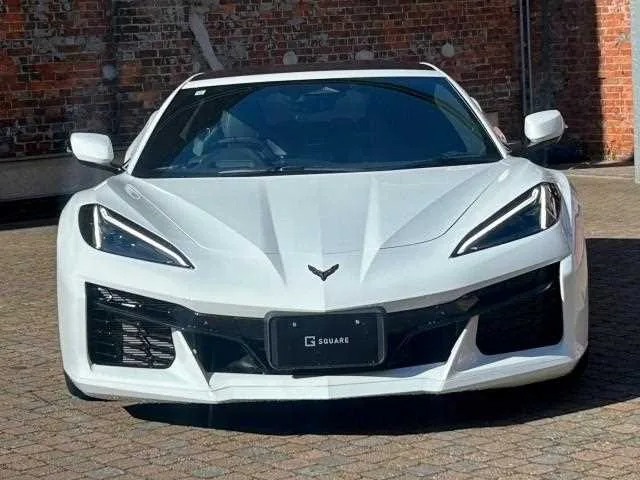 Chevrolet Corvette 2024 — миниатюра 2
