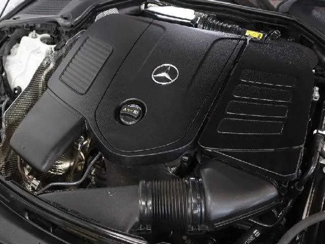 Mercedes-Benz C-Class 2023 — миниатюра 3