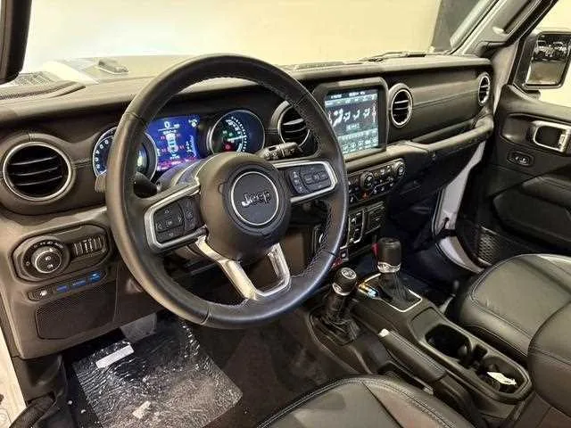 Jeep Wrangler 2023 — миниатюра 2