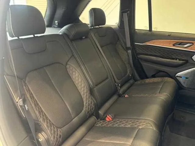Jeep Grand Cherokee 2025 — миниатюра 5
