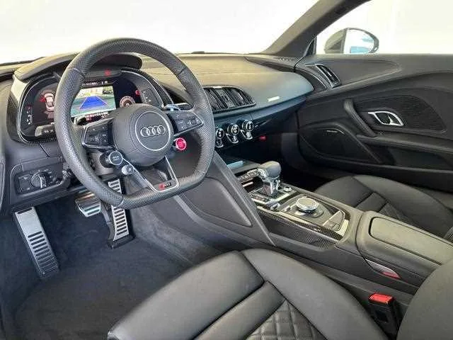 Audi R8 2023 — миниатюра 2