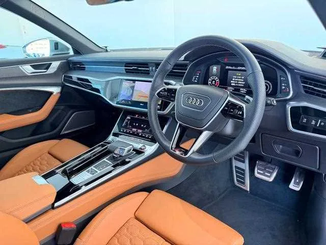 Audi RS6 2023 — миниатюра 2