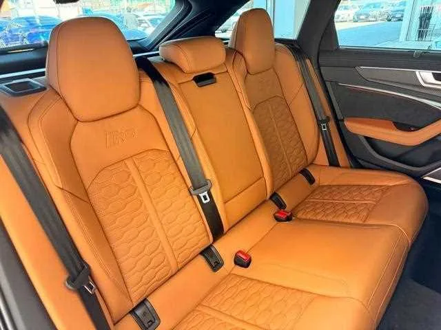 Audi RS6 2023 — миниатюра 5