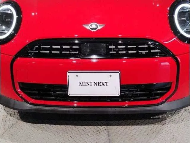 BMW MINI 2024 — миниатюра 4