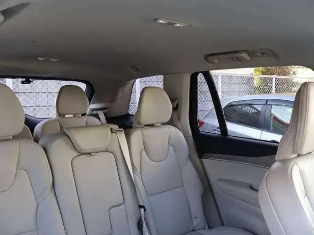 Volvo XC90 2022 — миниатюра 4