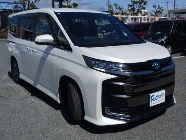 Toyota Noah 2023 — миниатюра 5