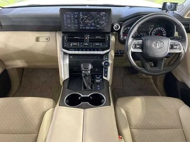 Toyota Land Cruiser 2023 — миниатюра 2