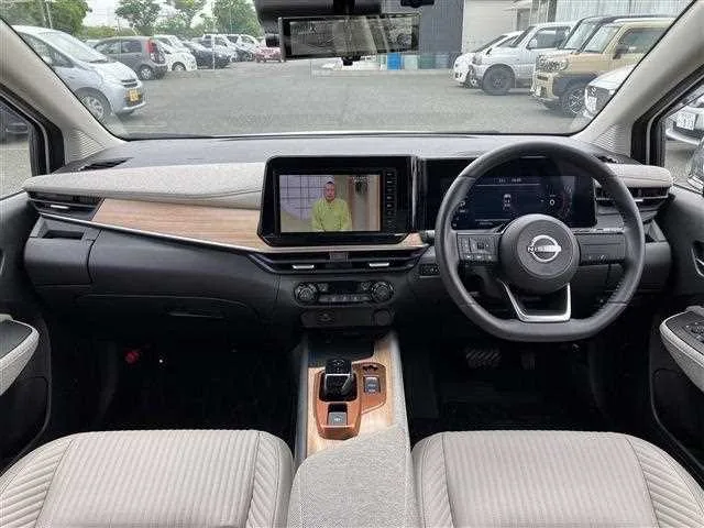 Nissan Note 2024 — миниатюра 2