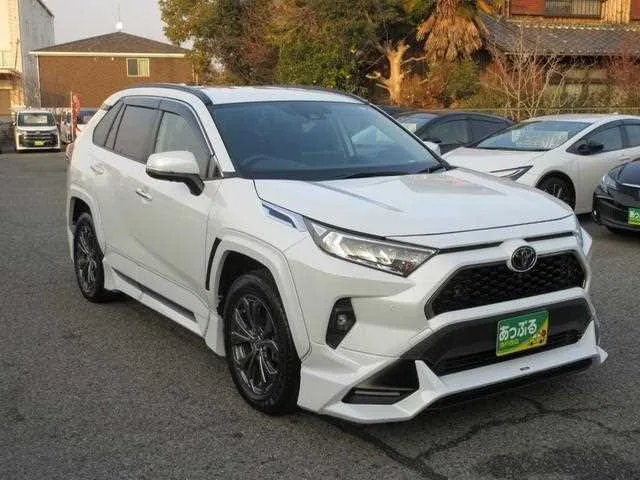 Toyota RAV4 2023 — миниатюра 3
