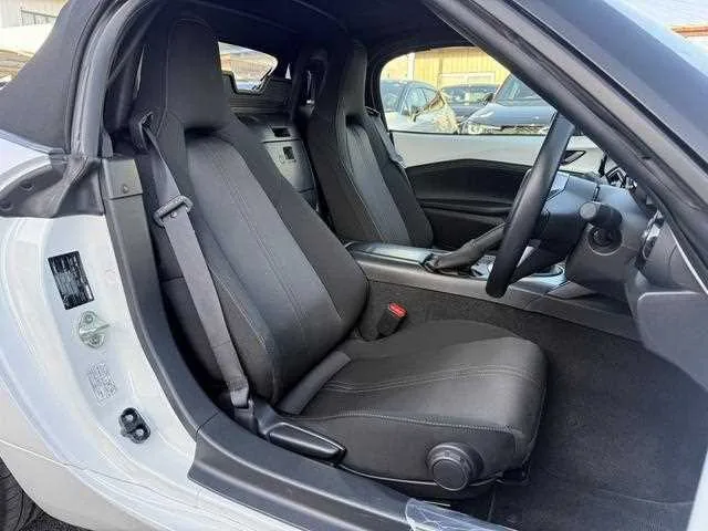 Mazda Roadster 2024 — миниатюра 3