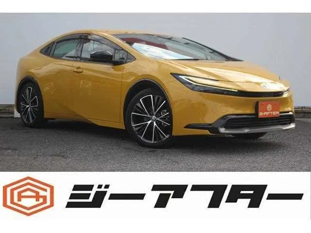 Toyota Prius 2023 — фото 1, купить с доставкой в Москву