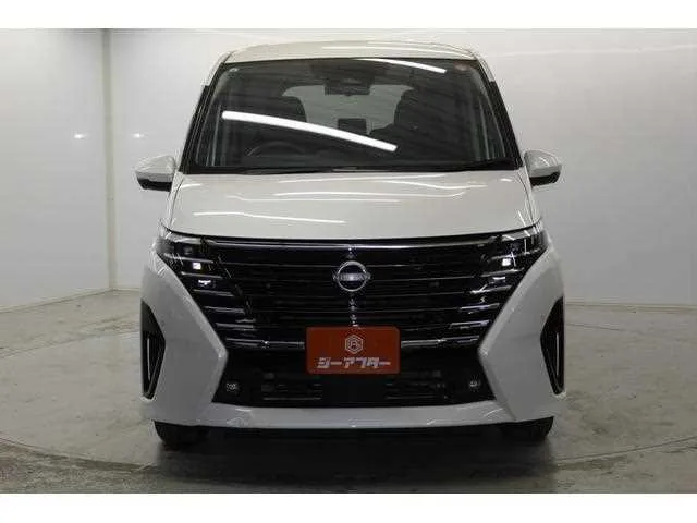 Nissan Serena 2024 — миниатюра 2
