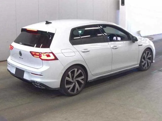 Volkswagen Golf 2022 — миниатюра 3