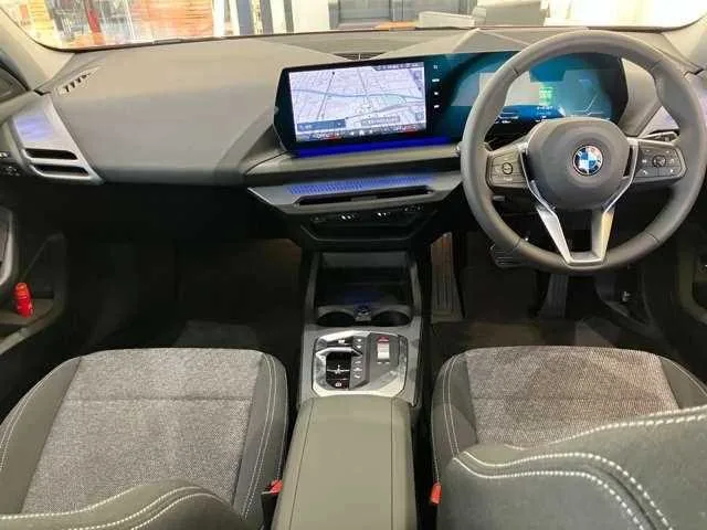 BMW 1 Series 2025 — миниатюра 2