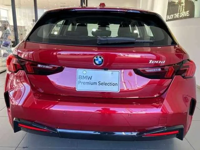 BMW 1 Series 2025 — миниатюра 5