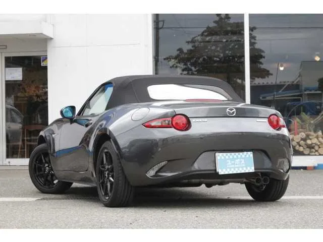 Mazda Roadster 2022 — миниатюра 2
