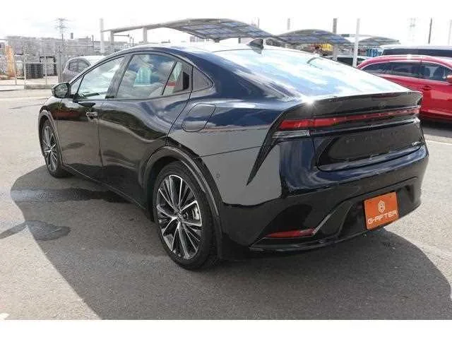Toyota Prius 2024 — миниатюра 2