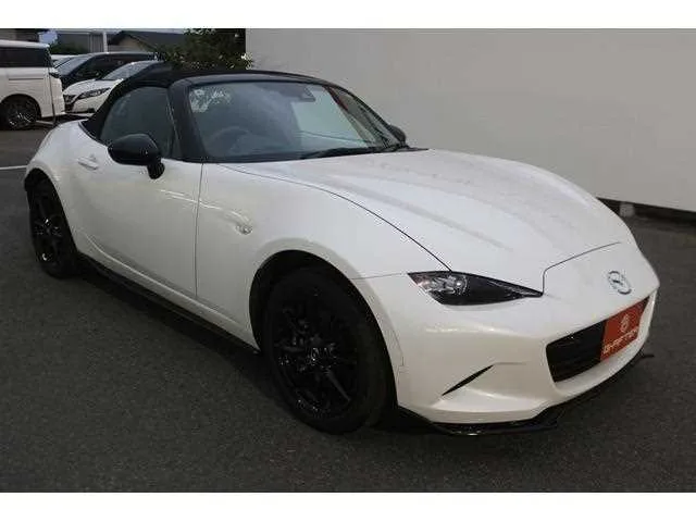 Mazda Roadster 2022 — фото 1, купить с доставкой в Москву