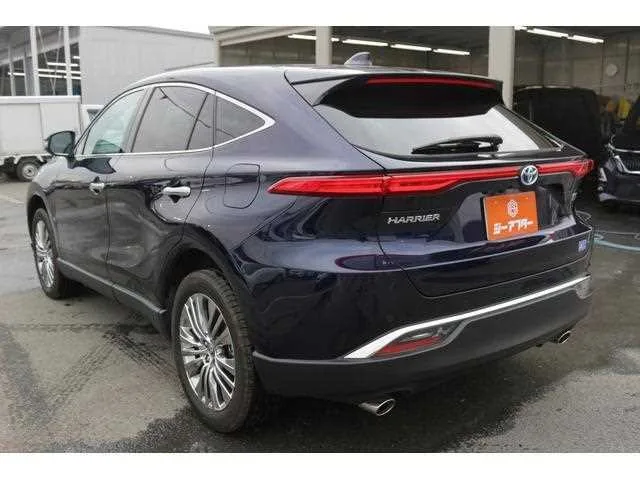 Toyota Harrier Hybrid 2023 — миниатюра 2