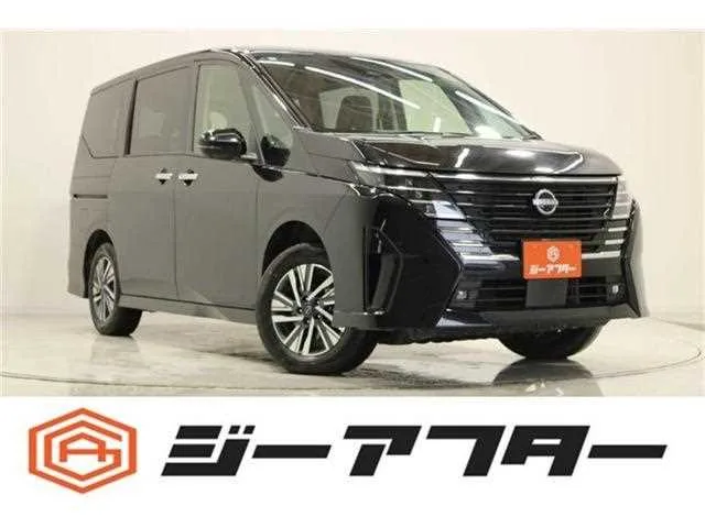 Nissan Serena 2023 — фото 1, купить с доставкой в Москву