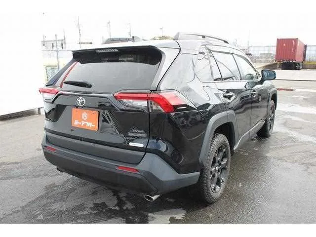 Toyota RAV4 2023 — миниатюра 2
