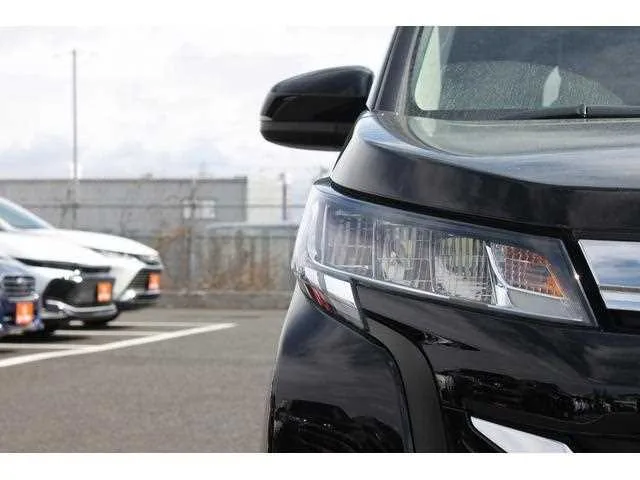 Toyota Noah 2022 — миниатюра 4