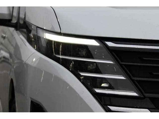 Nissan Serena 2024 — миниатюра 3