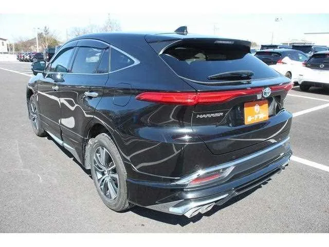Toyota Harrier Hybrid 2023 — миниатюра 2